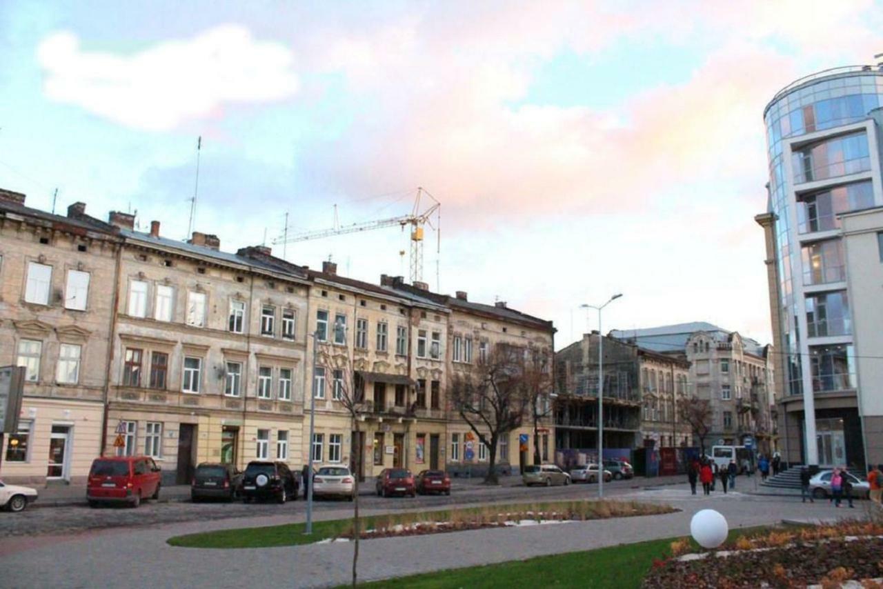 Міні Апартаменти В Центрі Львова- 2 Хв До Оперного Театру Exterior foto